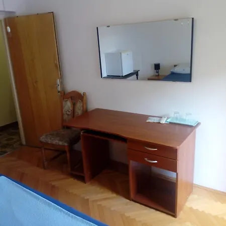 Luka Room's * سبليت