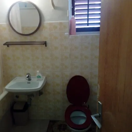 Luka Room's