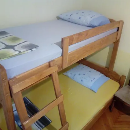 Apartamento Luka Room's