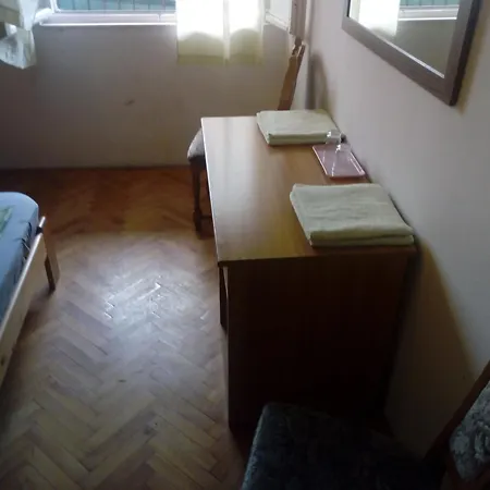 Luka Room's